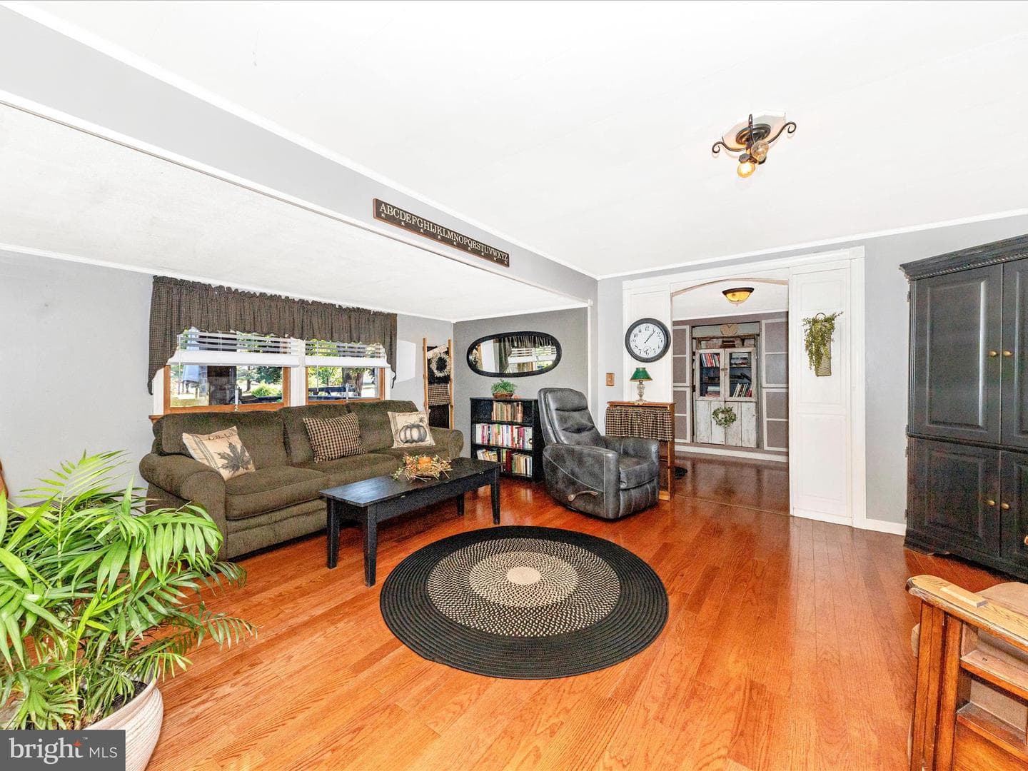 13433 Kretsinger Road photo 26