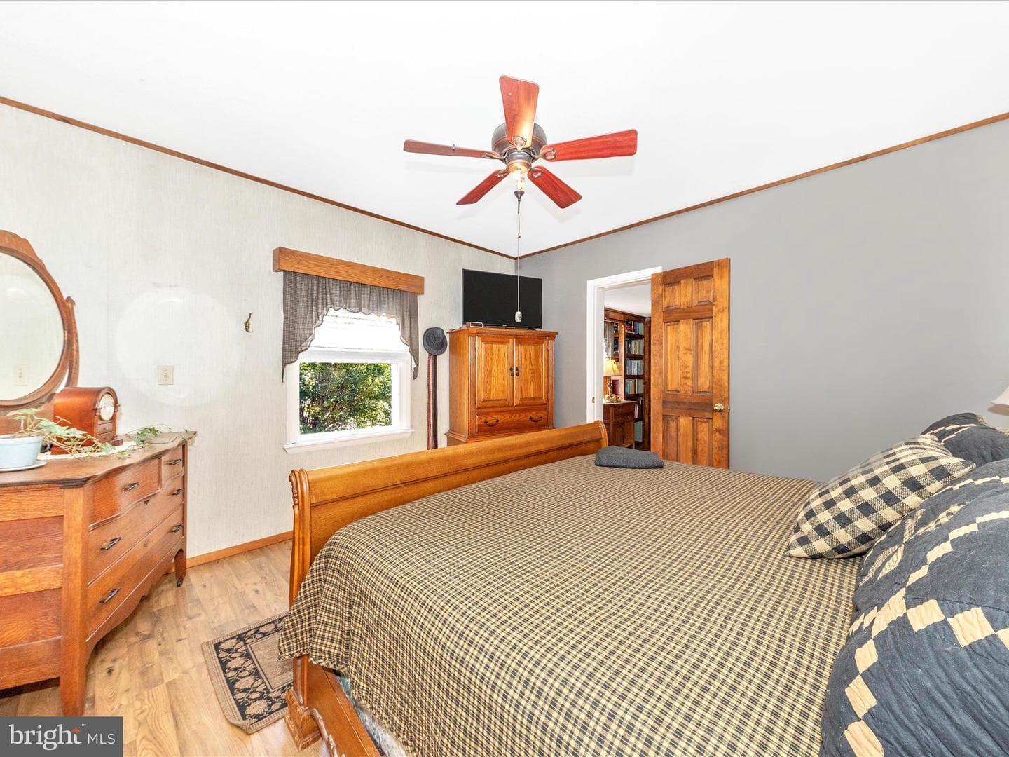 13433 Kretsinger Road photo 38