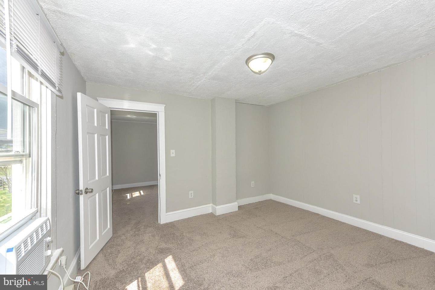 1037 & 1037 1/2 Spruce Street photo 31