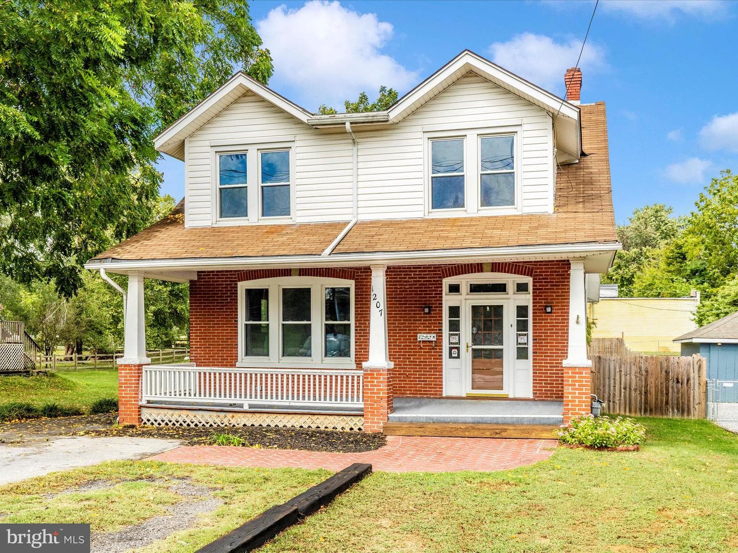 1207 Virginia Avenue photo 38