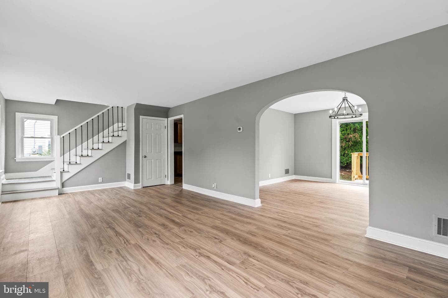 213 Garlinger Avenue photo 12
