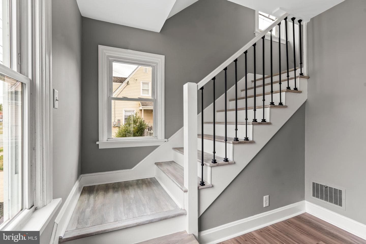 213 Garlinger Avenue photo 24