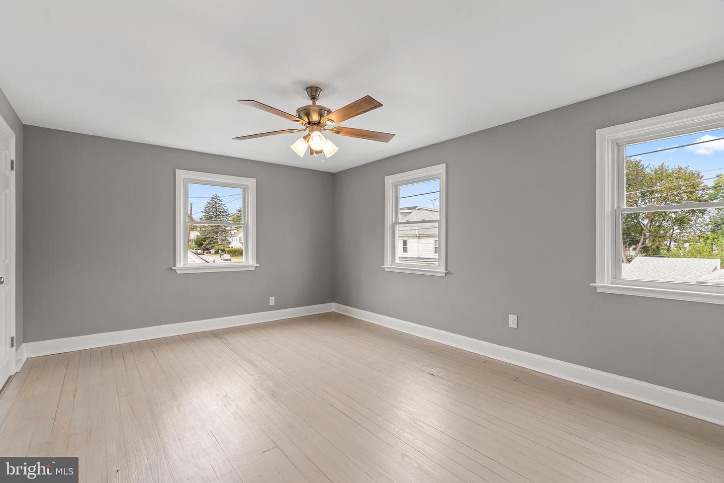 213 Garlinger Avenue photo 27
