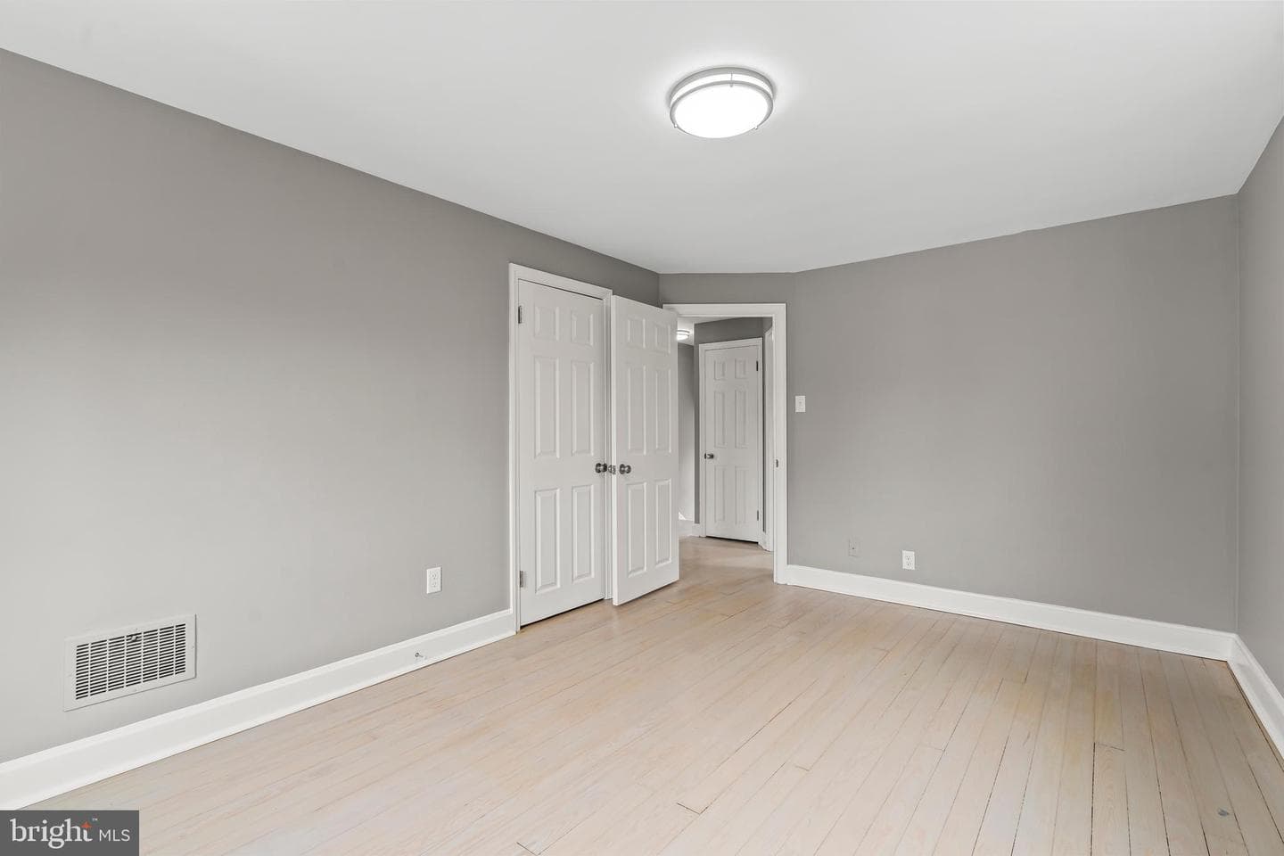 213 Garlinger Avenue photo 33