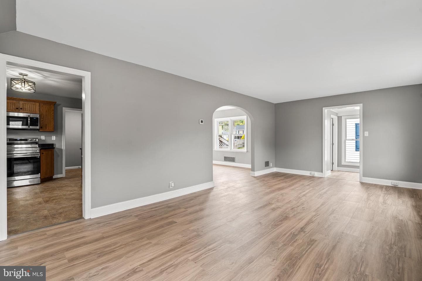 213 Garlinger Avenue photo 9