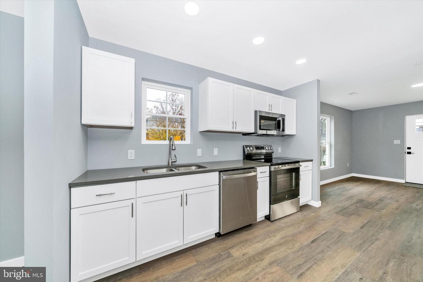 17410 Gay Street photo 9
