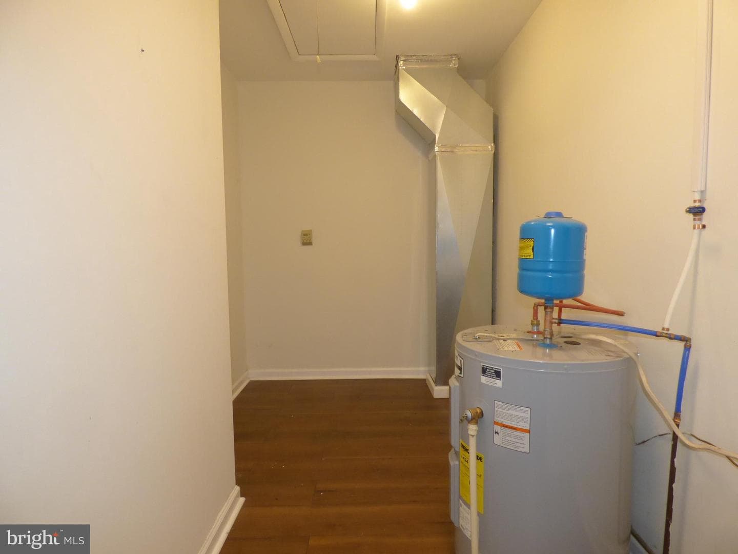 1181 Wayne Avenue photo 10