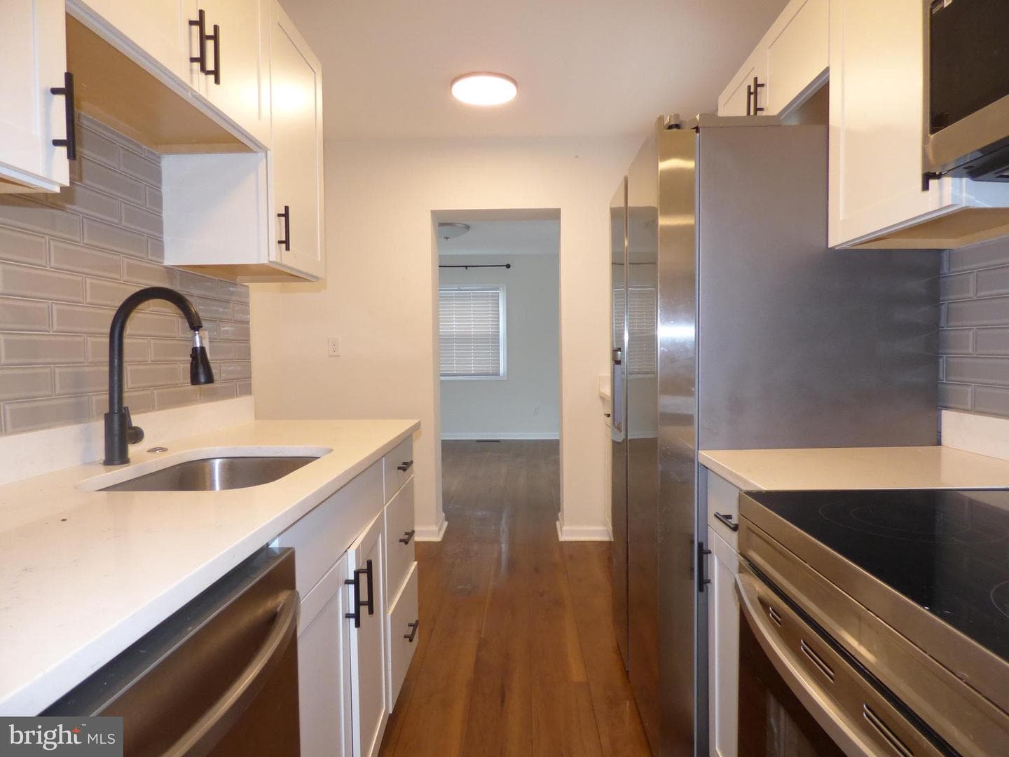 1181 Wayne Avenue photo 3
