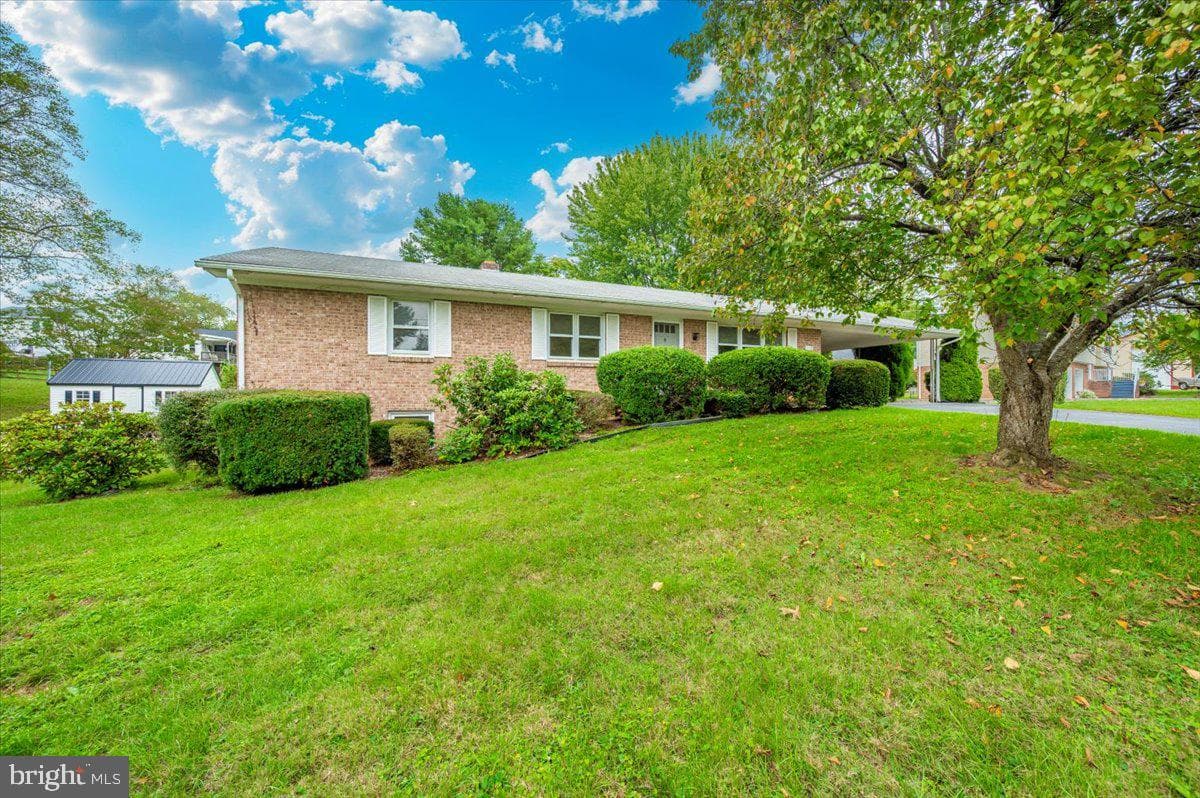 113 Orchard Drive photo 2