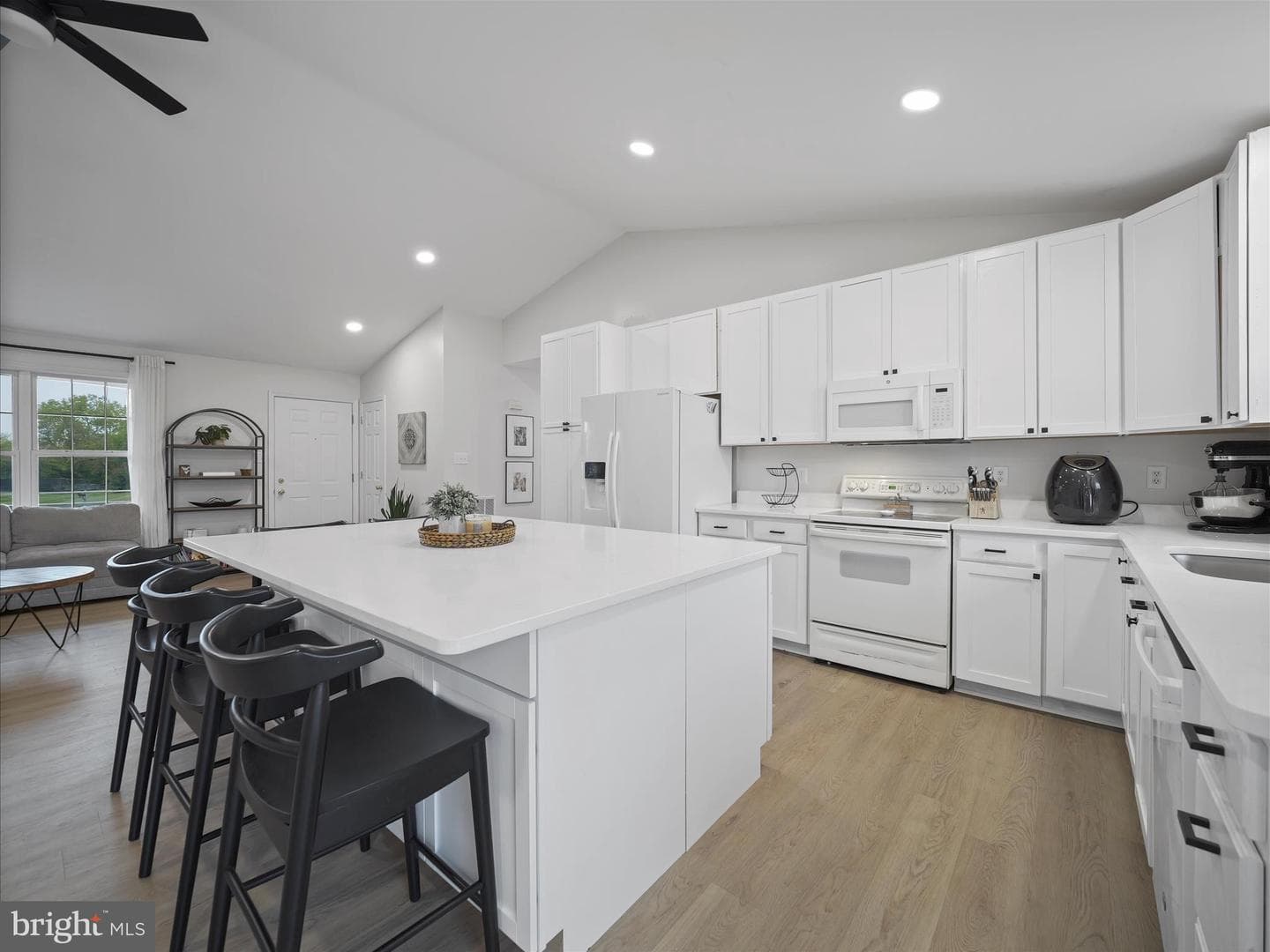 13409 Chads Terrace photo 11