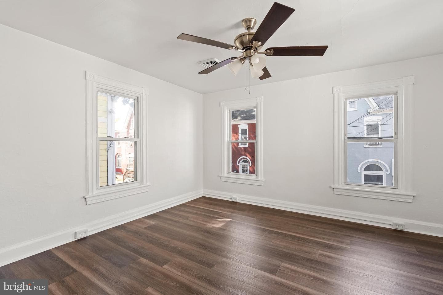308 Locust Street photo 13