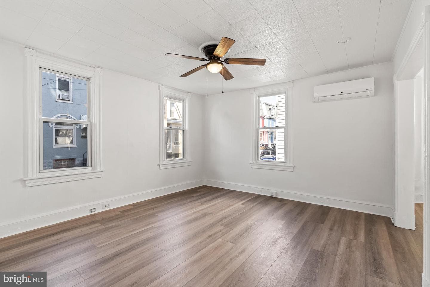 308 Locust Street photo 14