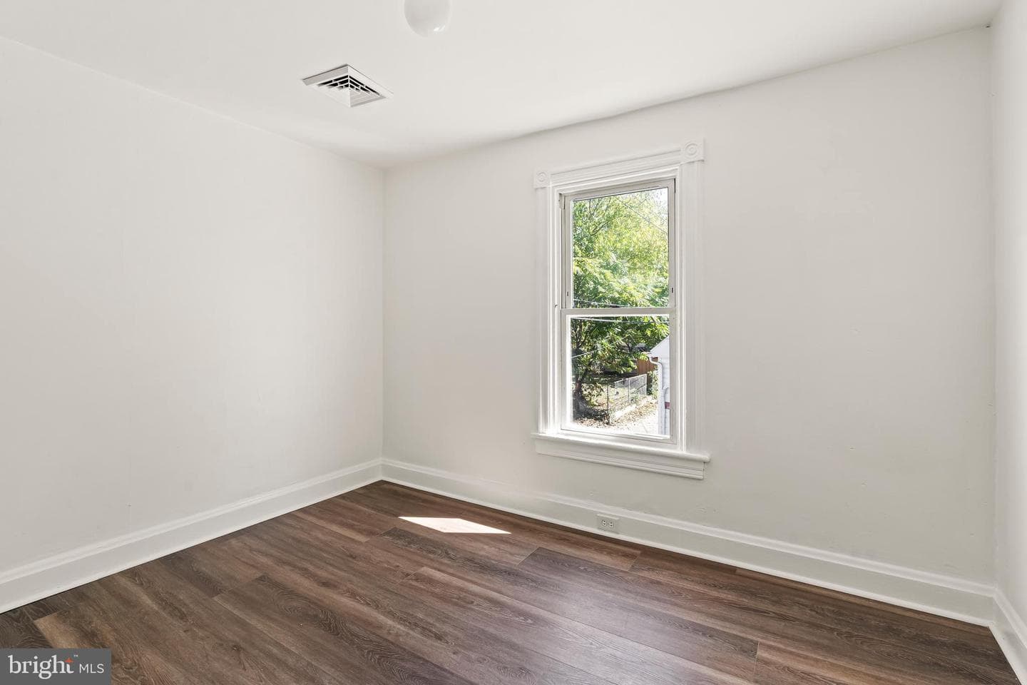 308 Locust Street photo 23