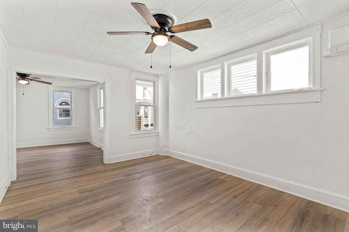 308 Locust Street photo 8
