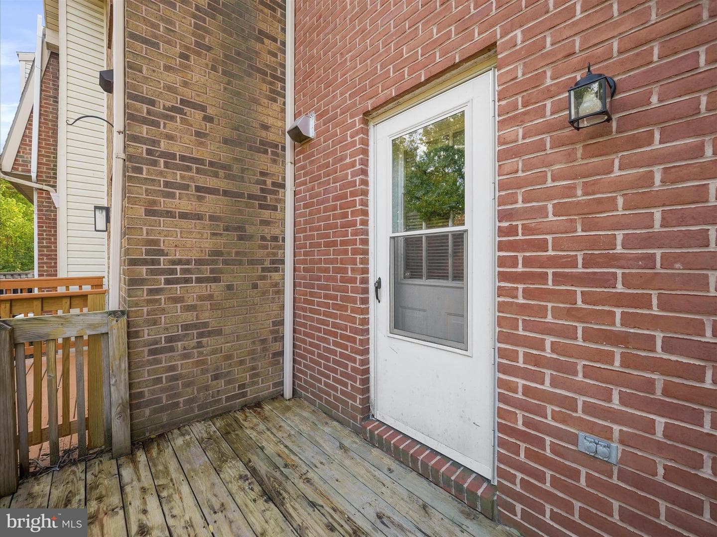1006 W Irvin Avenue photo 15