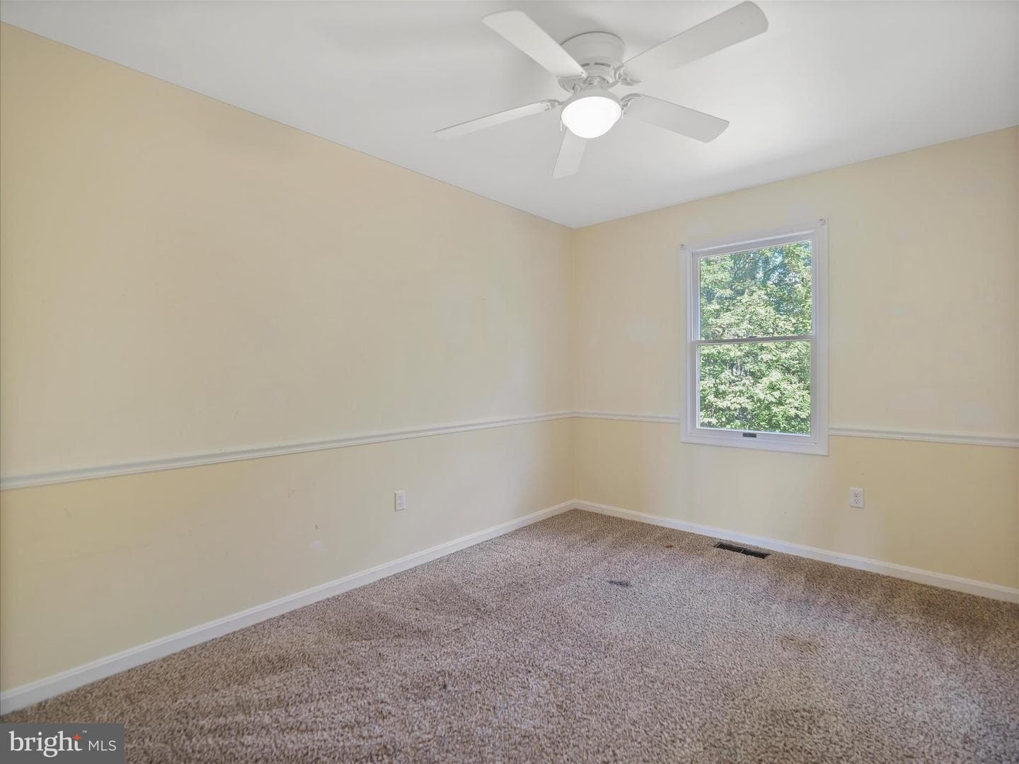 1006 W Irvin Avenue photo 17