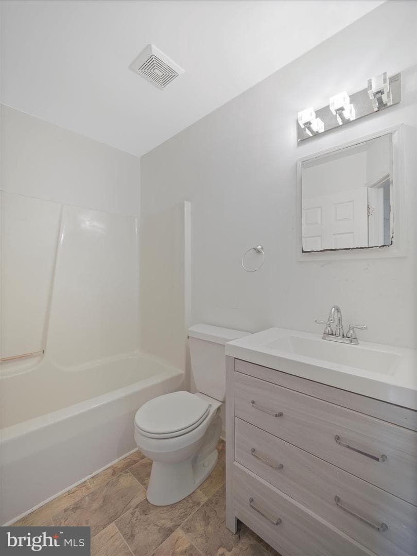 1006 W Irvin Avenue photo 21