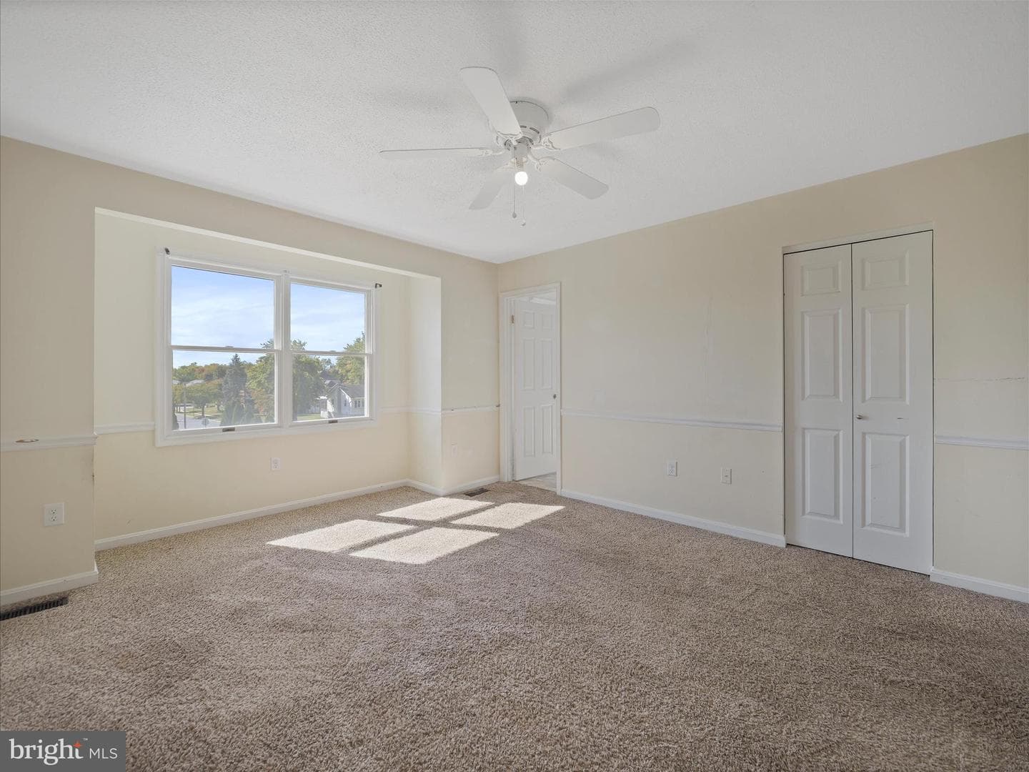 1006 W Irvin Avenue photo 22