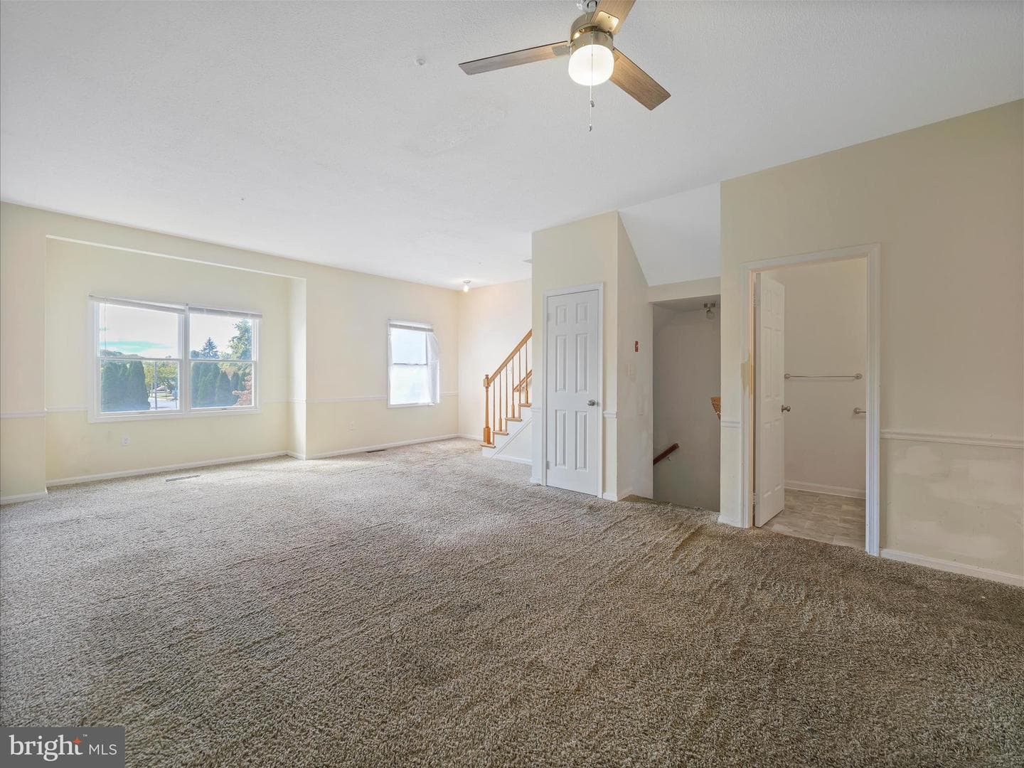 1006 W Irvin Avenue photo 5