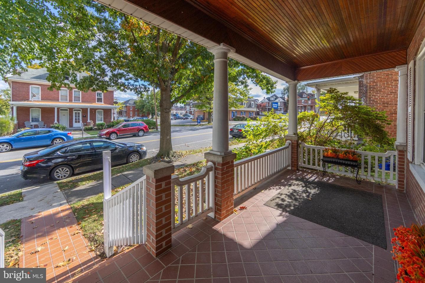 219 Westside Avenue photo 4