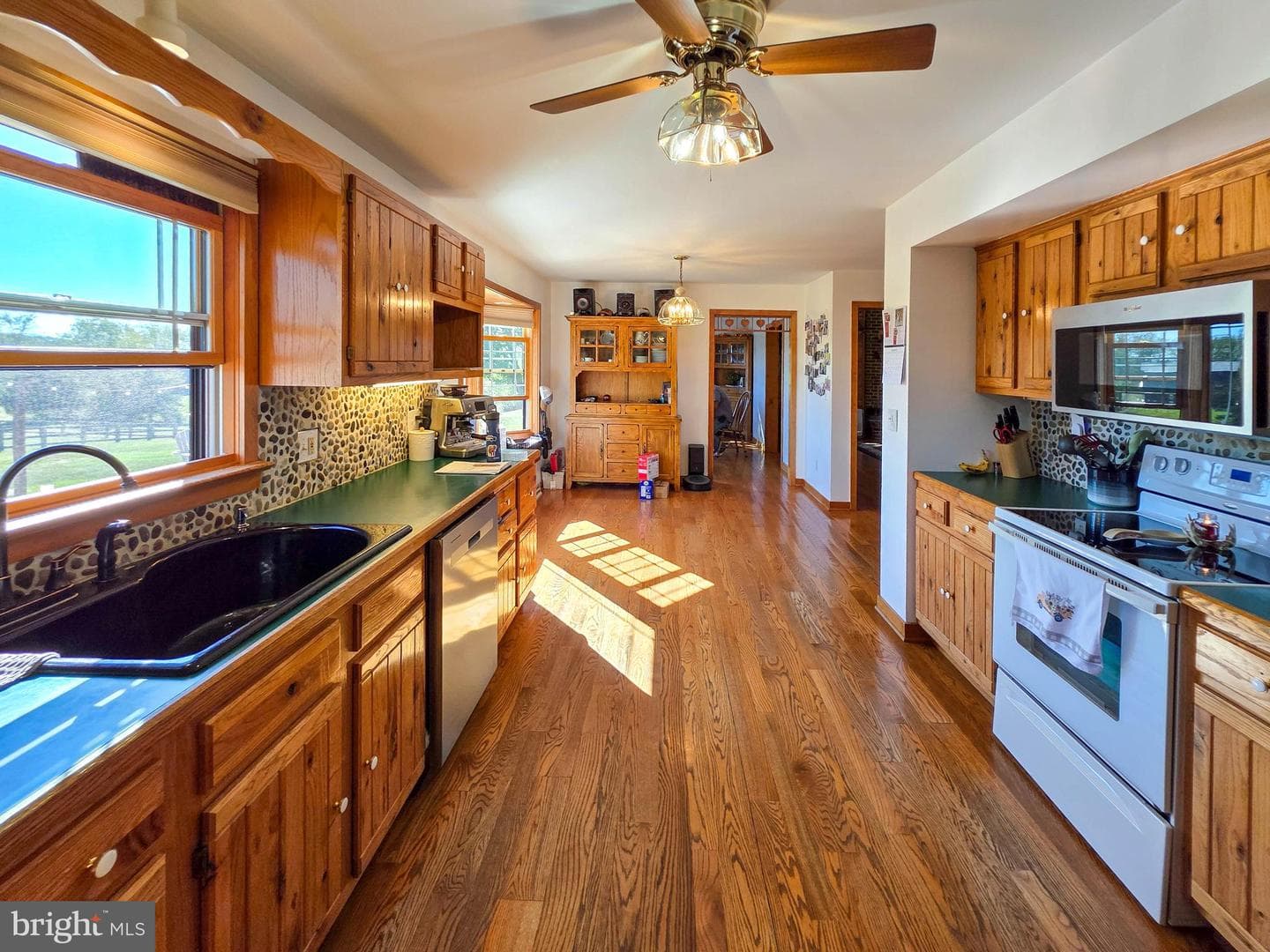 14637 Bain Road photo 25