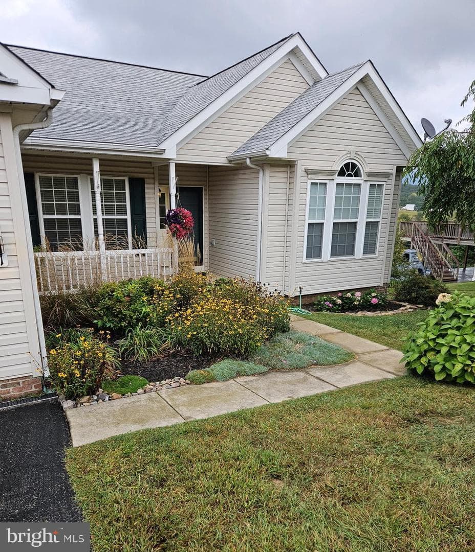 121 Colton Court photo 100