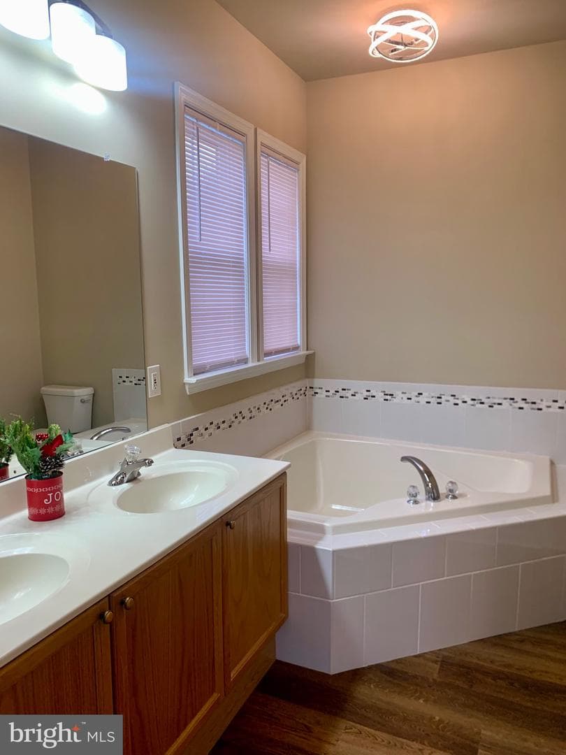 121 Colton Court photo 47