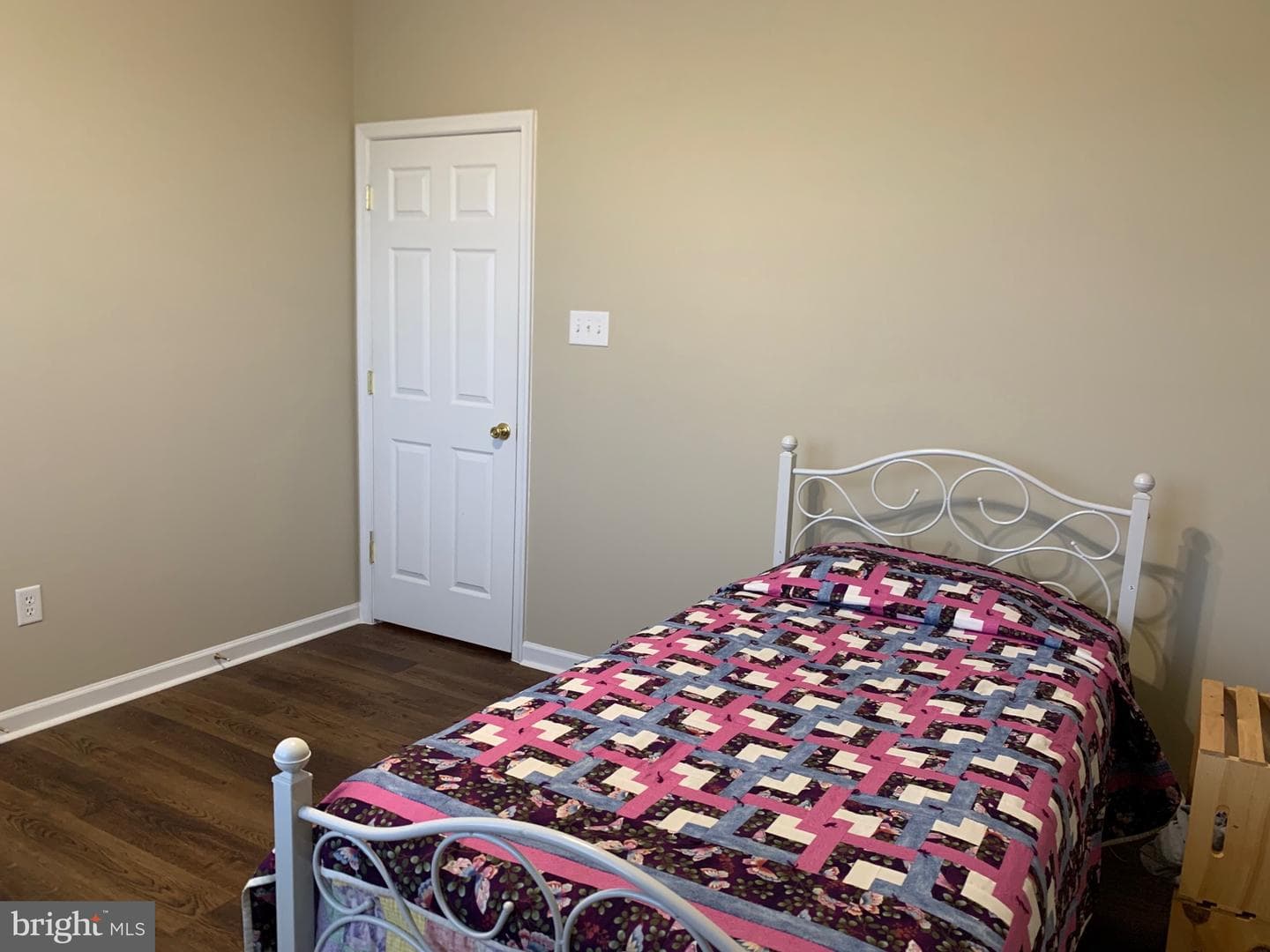 121 Colton Court photo 63