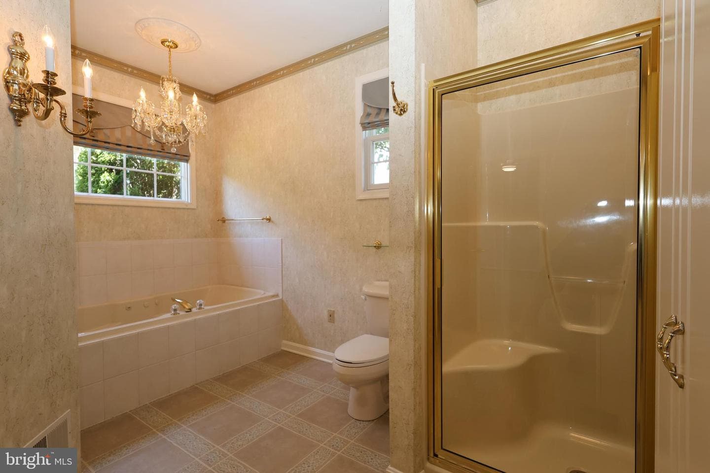 650 Trafalgar Drive photo 12