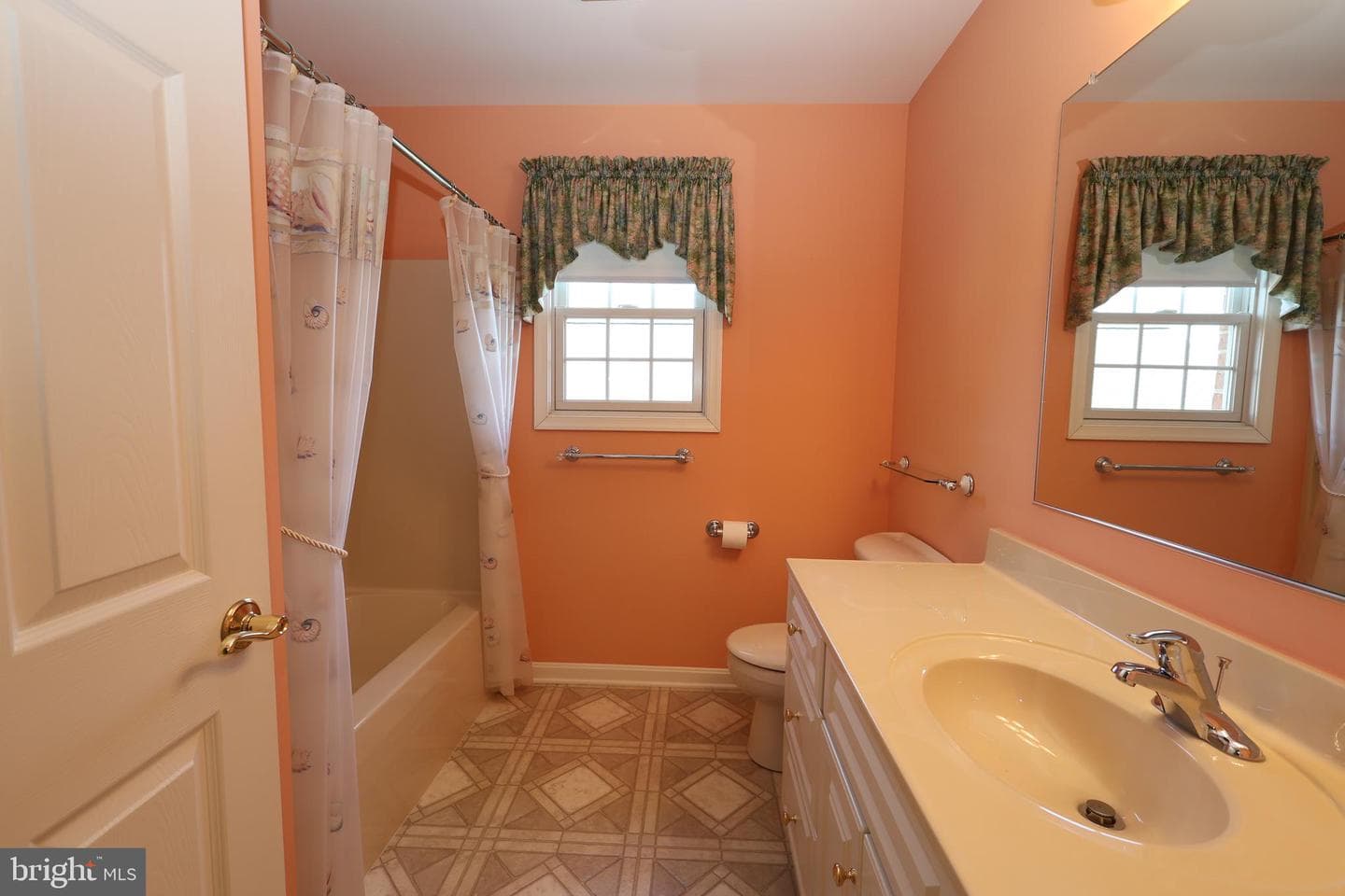 650 Trafalgar Drive photo 25