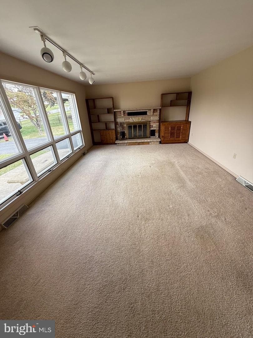 20775 Beaver Creek Road photo 3