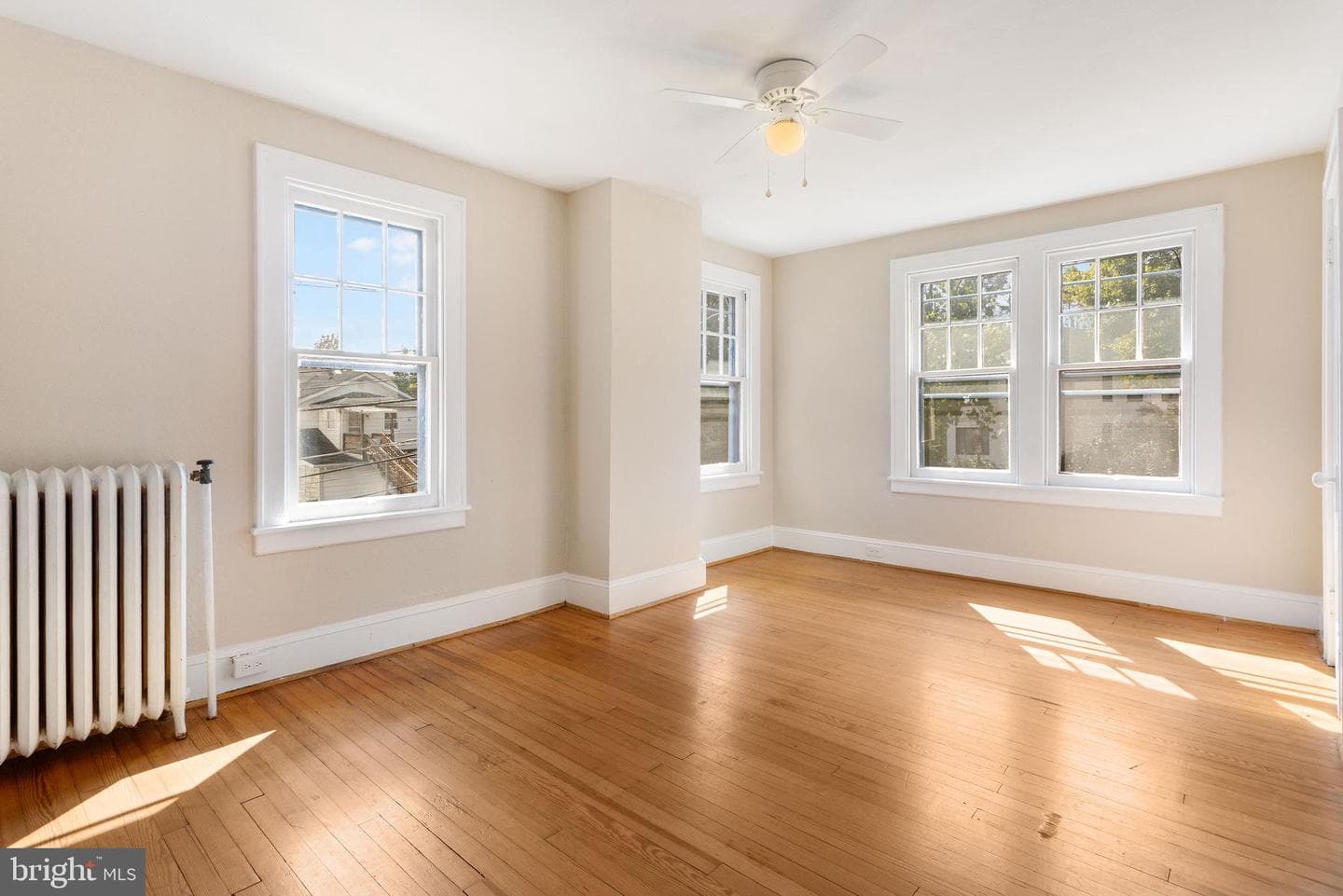 26 Laurel Street photo 16