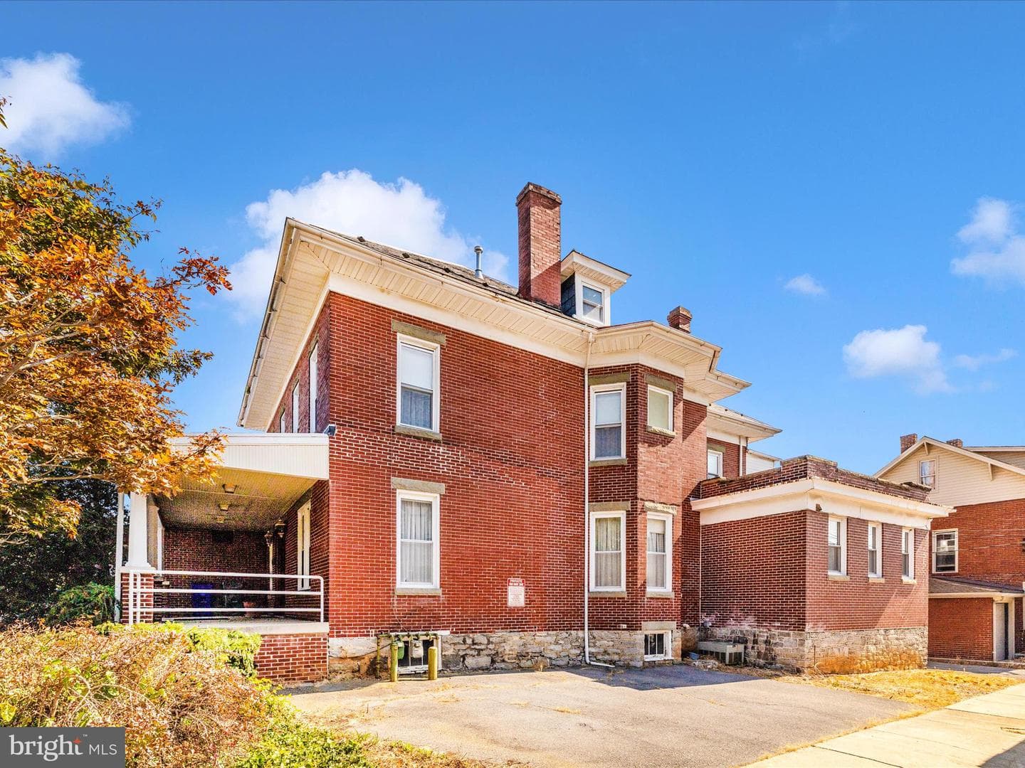 704 Oak Hill Avenue photo 48