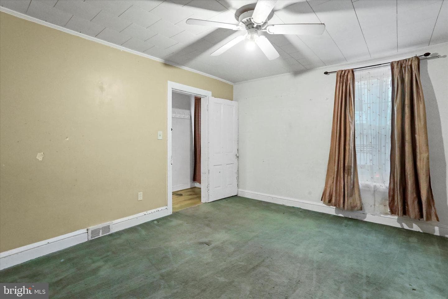 142 East Avenue photo 10
