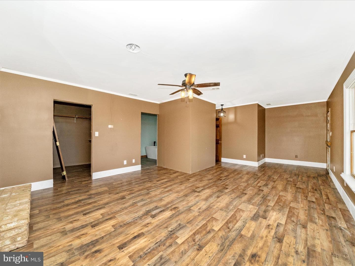14924 Clear Spring Road photo 27