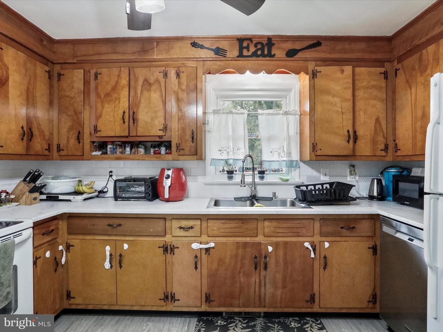 10901 Roessner Avenue photo 12