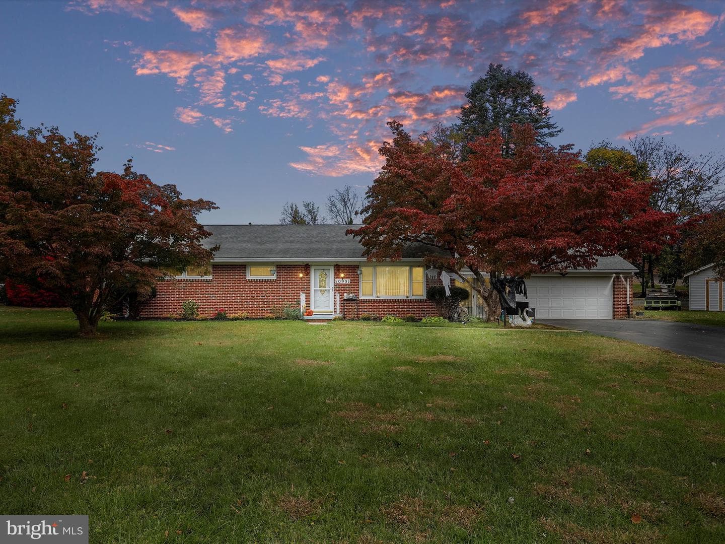 10901 Roessner Avenue photo 2