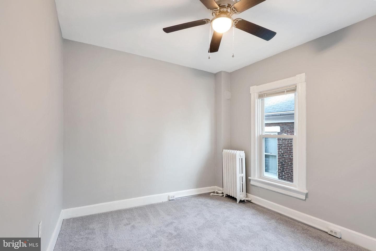 410 Summit Avenue photo 38