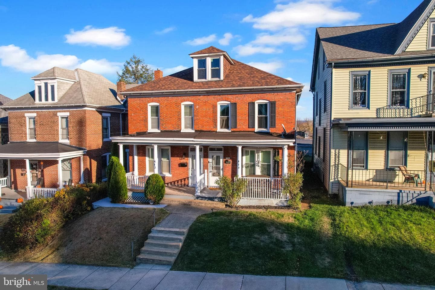 410 Summit Avenue photo 4