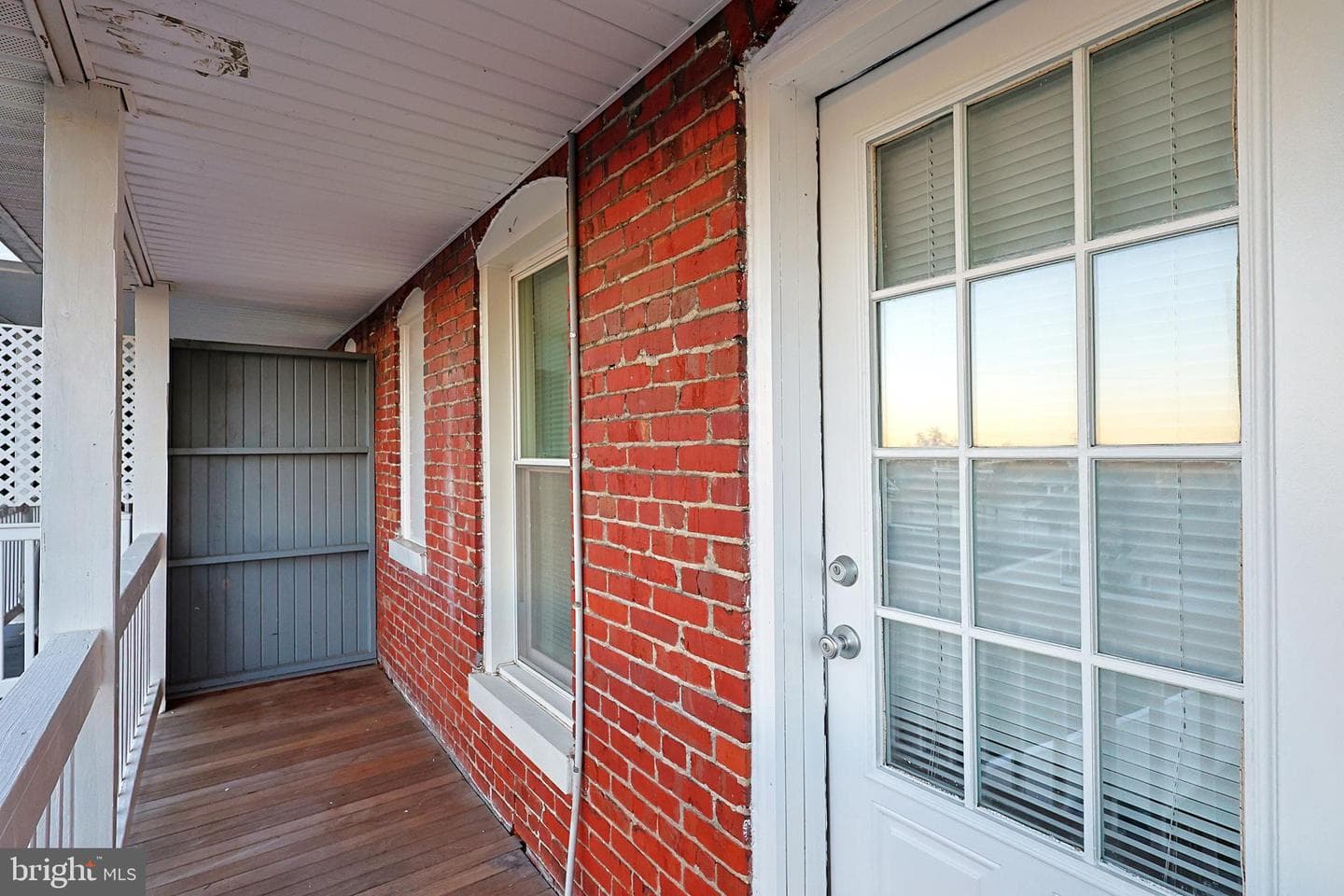 410 Summit Avenue photo 59