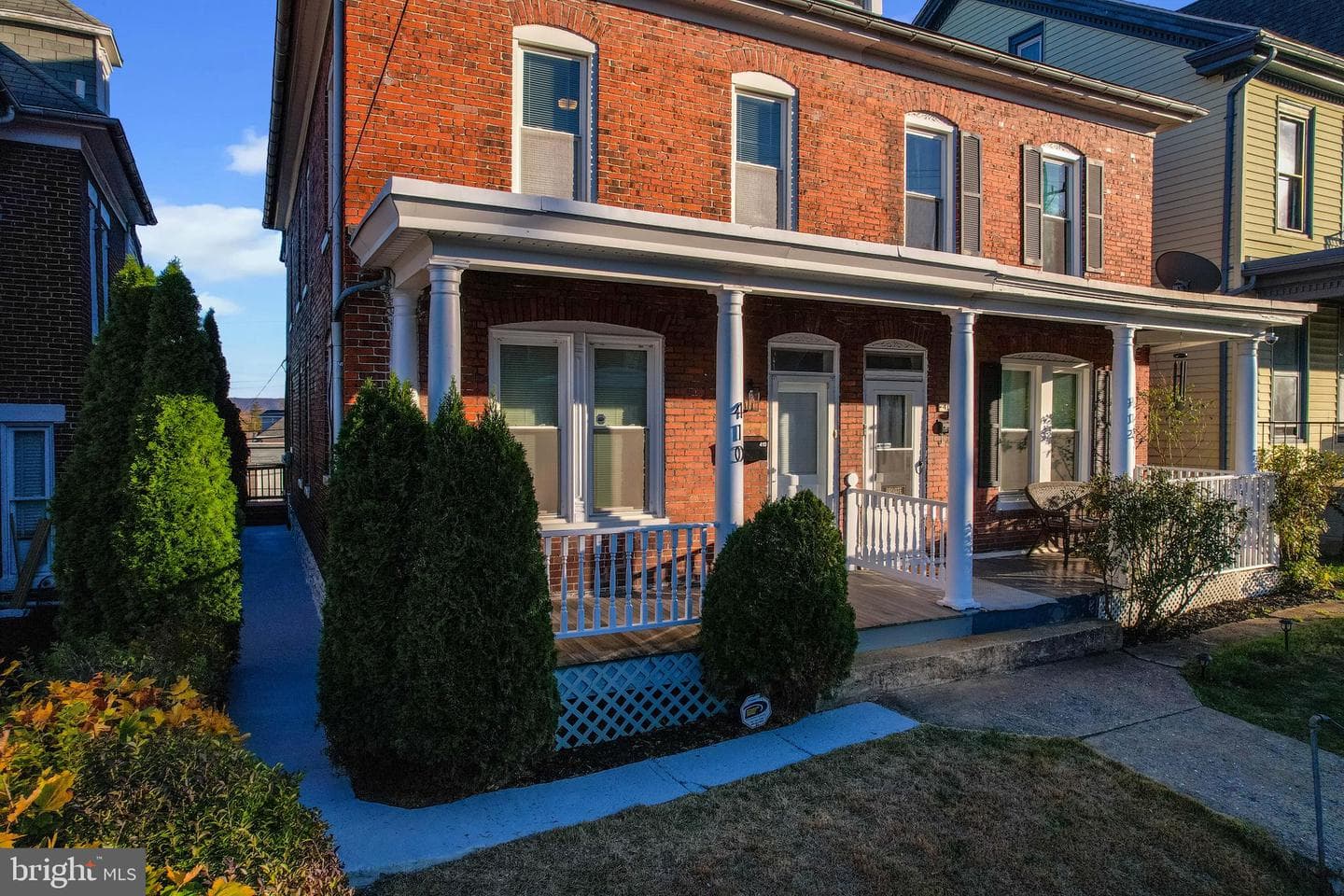 410 Summit Avenue photo 8