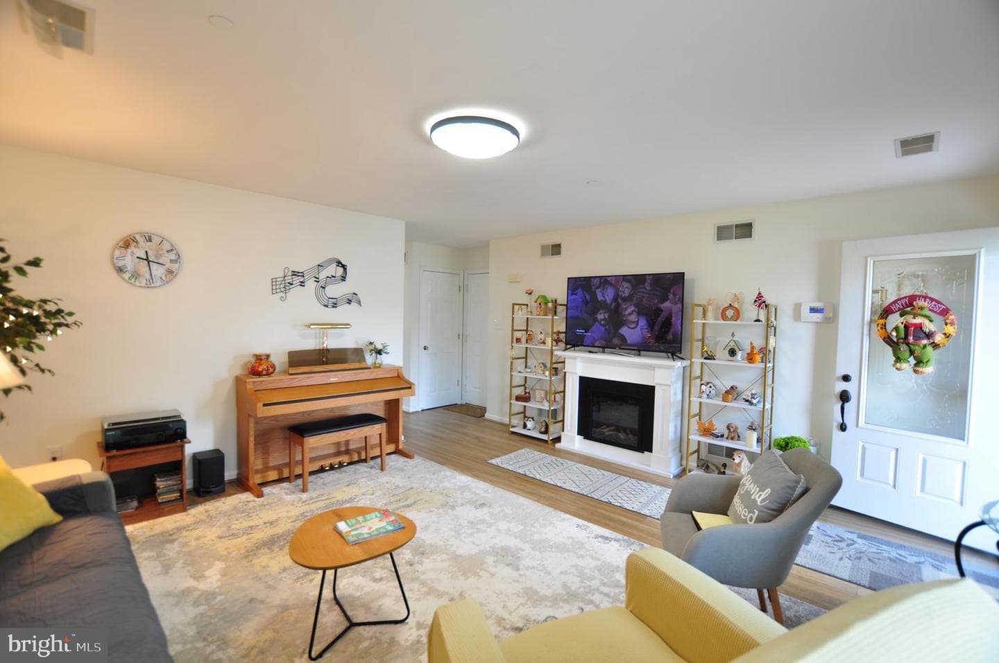 137 Sunflower Drive photo 3