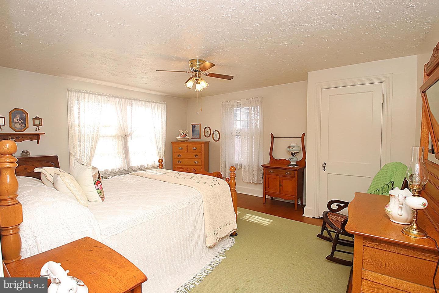 17832 Virginia Avenue photo 24