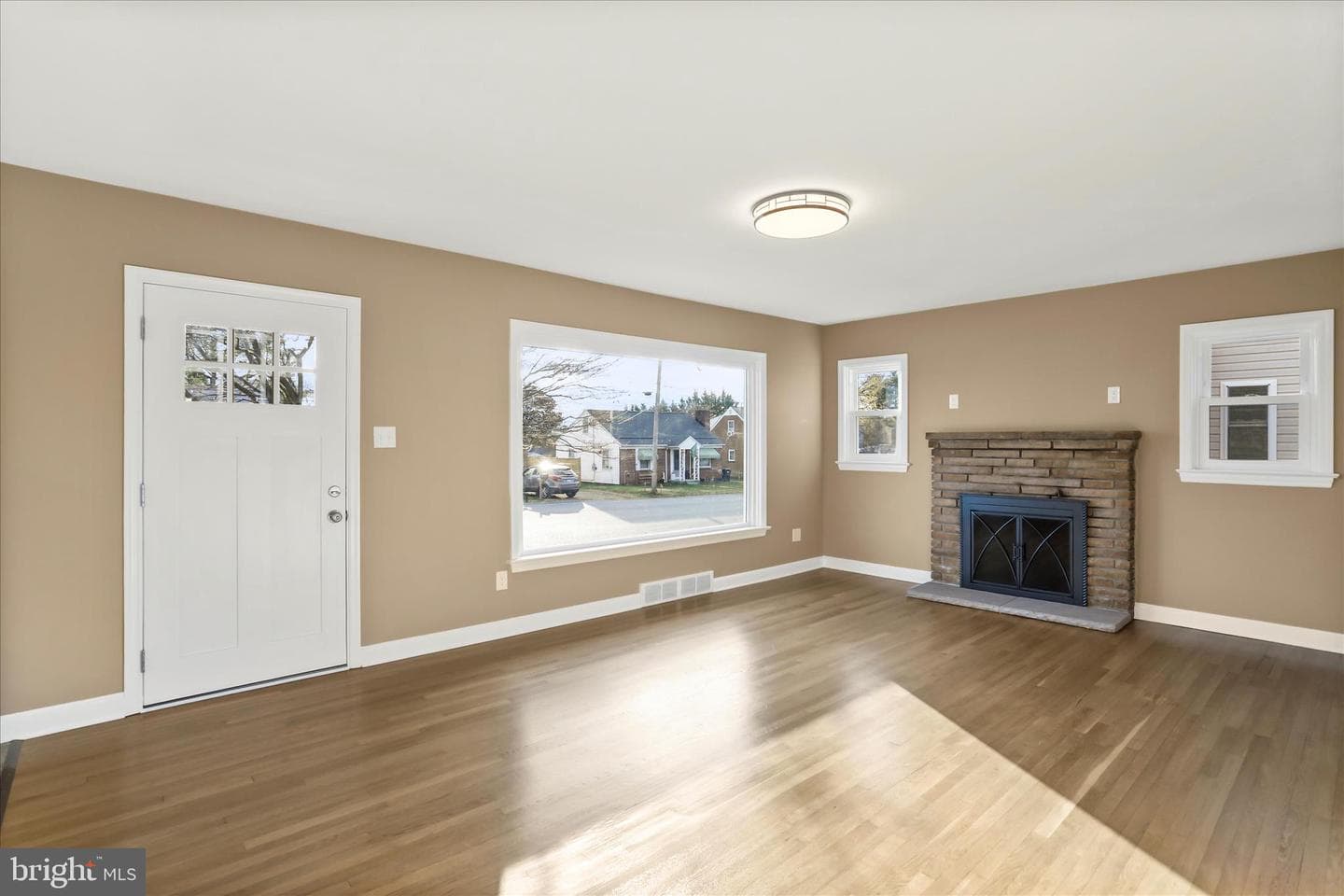 23 Atlantic Drive photo 9