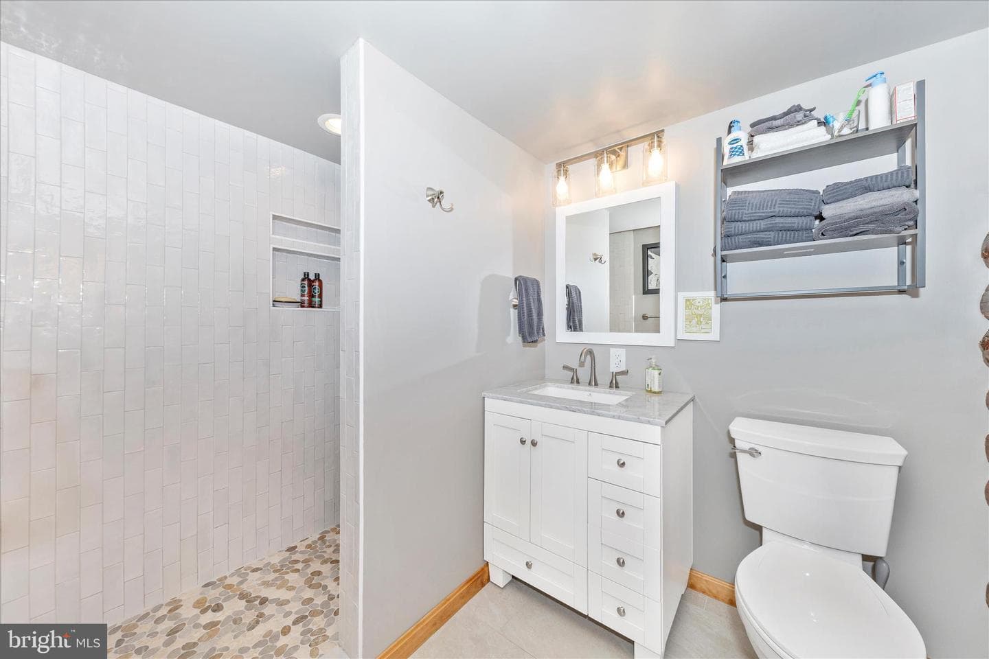 1402 Hoffmaster Road photo 19