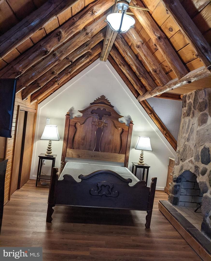1402 Hoffmaster Road photo 8