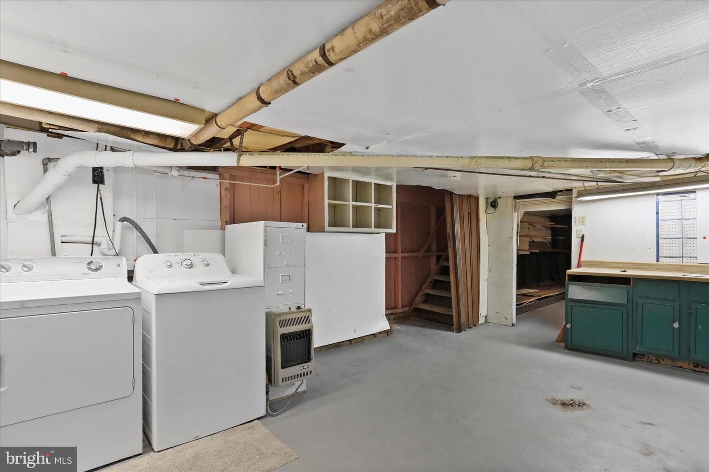 42 Fairground Avenue photo 17