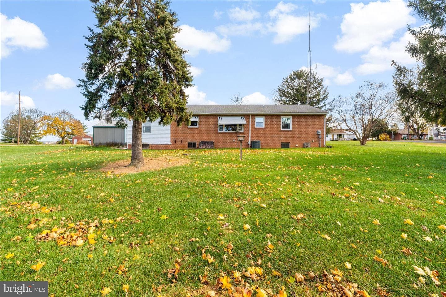 13824 Broadfording Church Road photo 3