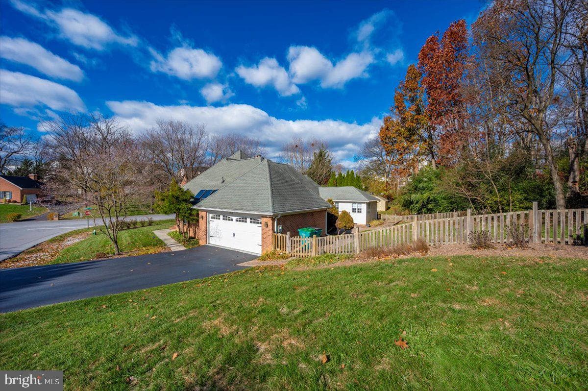 20102 Teakwood Drive photo 66
