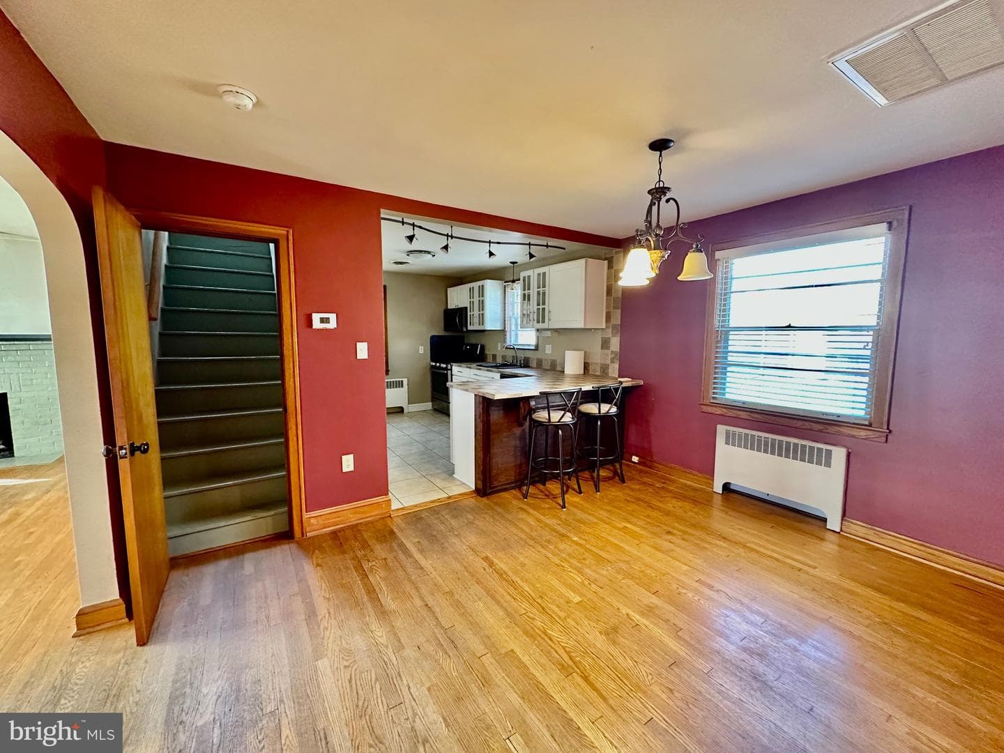939 View Street photo 11